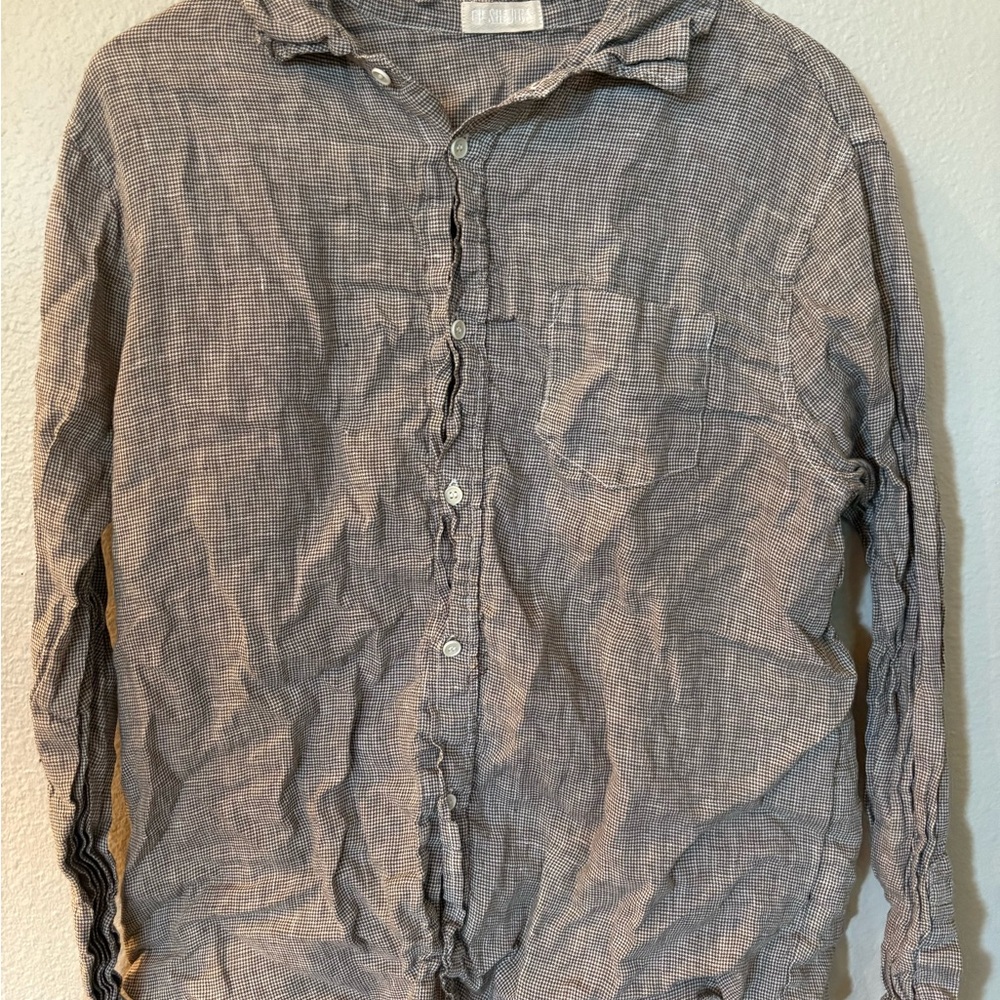 Casual Gray Button-Up Shirt